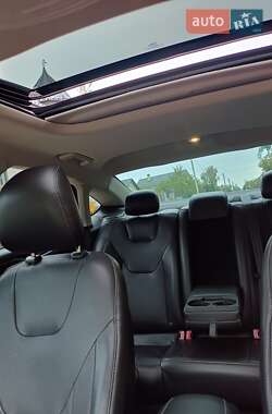 Седан Ford Fusion 2013 в 