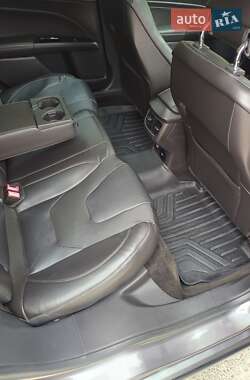Седан Ford Fusion 2013 в 