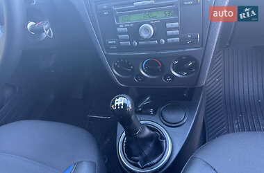 Хетчбек Ford Fusion 2011 в 