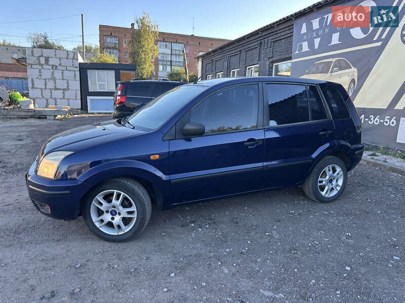 Хэтчбек Ford Fusion 2003 в Нежине