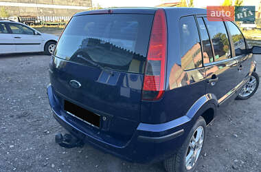 Хетчбек Ford Fusion 2003 в 