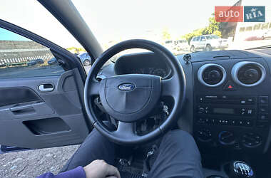 Хетчбек Ford Fusion 2003 в 