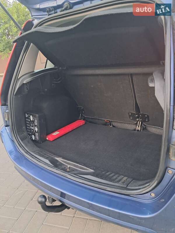 Хэтчбек Ford Fusion 2006 в Прилуках