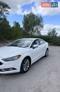 Седан Ford Fusion 2017 в 