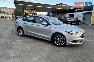 Седан Ford Fusion 2017 в 