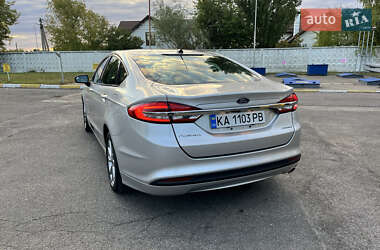 Седан Ford Fusion 2017 в 