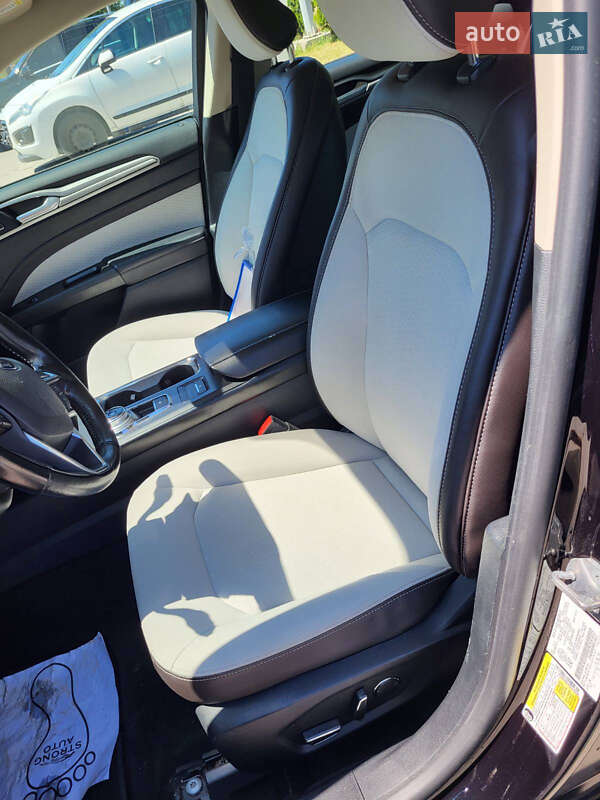 Седан Ford Fusion 2019 в Тернополі