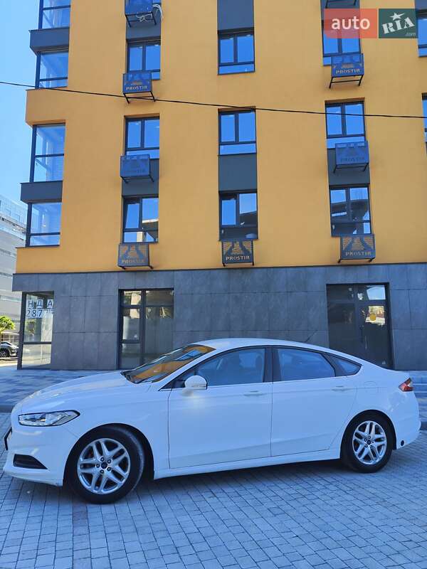 Седан Ford Fusion 2015 в Запоріжжі