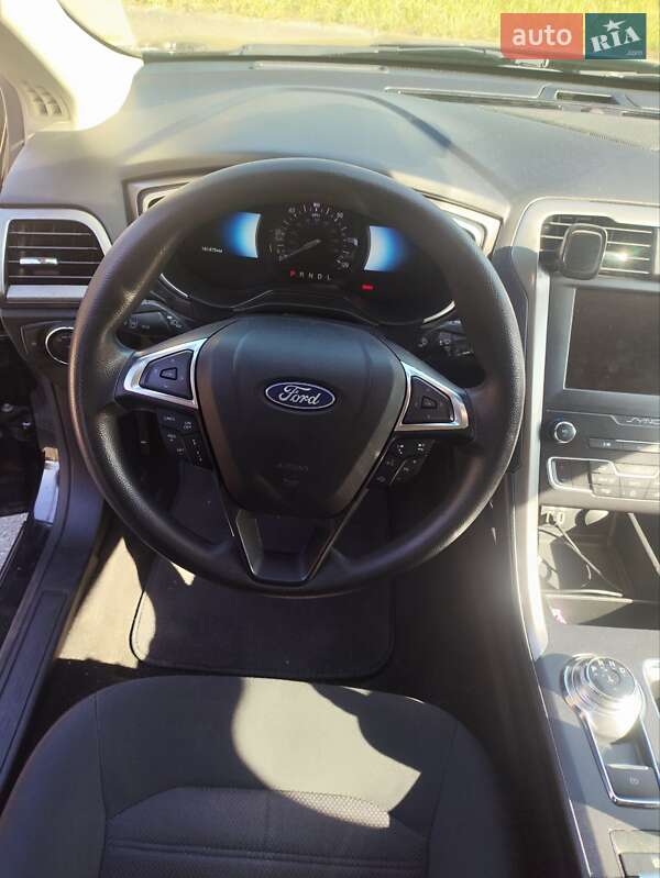 Седан Ford Fusion 2019 в Ирпене