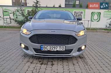 Седан Ford Fusion 2013 в 