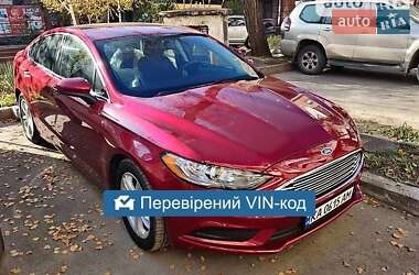 Седан Ford Fusion 2018 в 