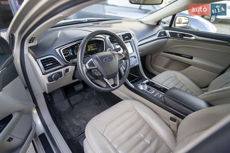 Седан Ford Fusion 2016 в Києві