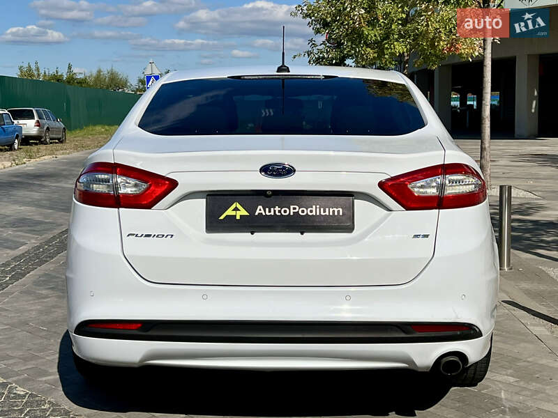 Седан Ford Fusion 2015 в Києві