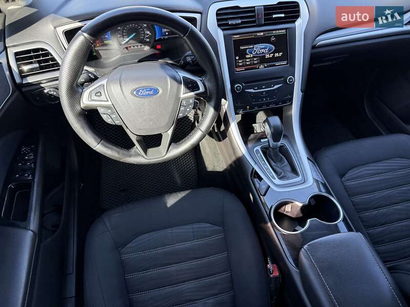 Седан Ford Fusion 2016 в Тернополе