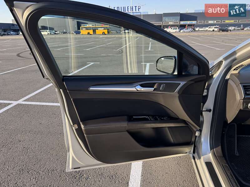 Седан Ford Fusion 2013 в Днепре