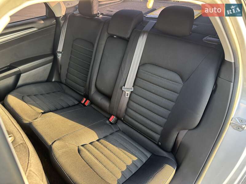 Седан Ford Fusion 2013 в Днепре
