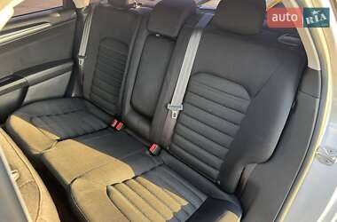 Седан Ford Fusion 2013 в 