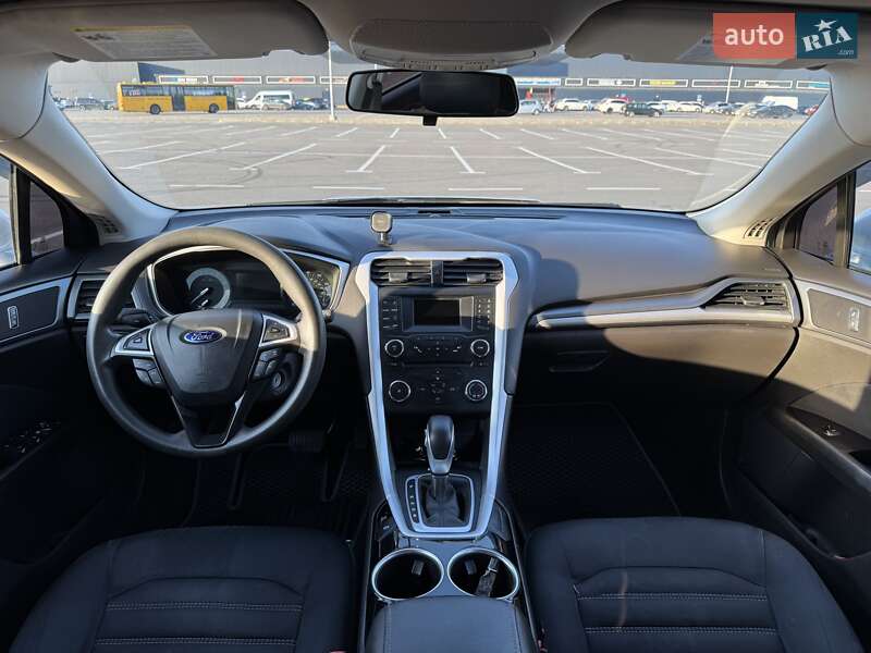 Седан Ford Fusion 2013 в Днепре