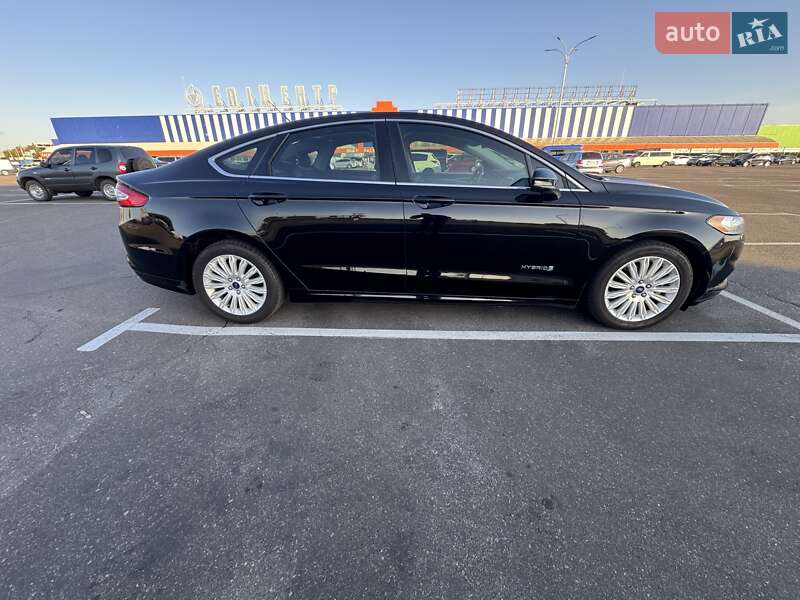 Седан Ford Fusion 2015 в Одессе