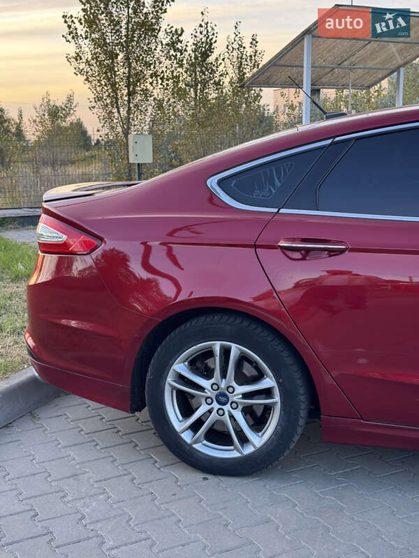 Седан Ford Fusion 2014 в Києві