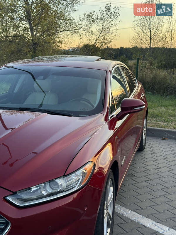 Седан Ford Fusion 2014 в Києві