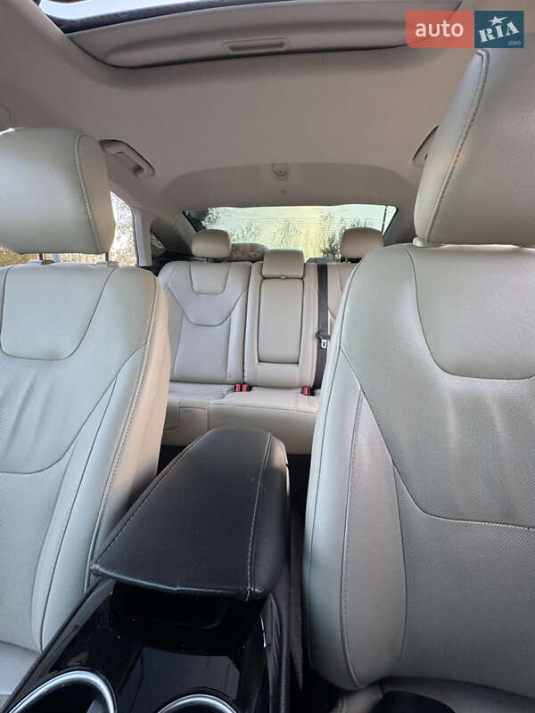 Седан Ford Fusion 2014 в Києві