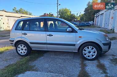 Хэтчбек Ford Fusion 2006 в 
