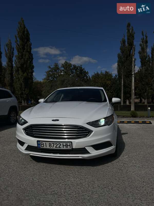 Седан Ford Fusion 2016 в Полтаві