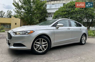 Седан Ford Fusion 2013 в Львове