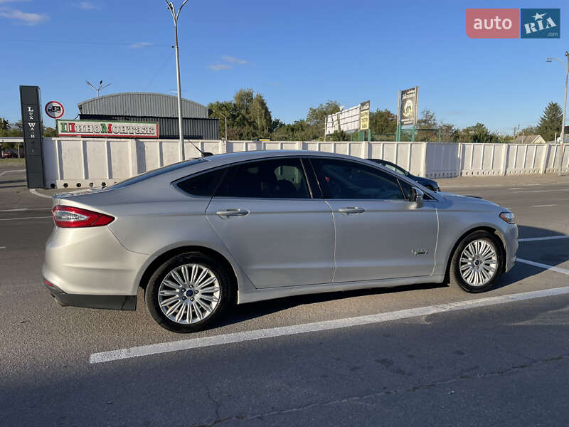 Седан Ford Fusion 2014 в Полтаве