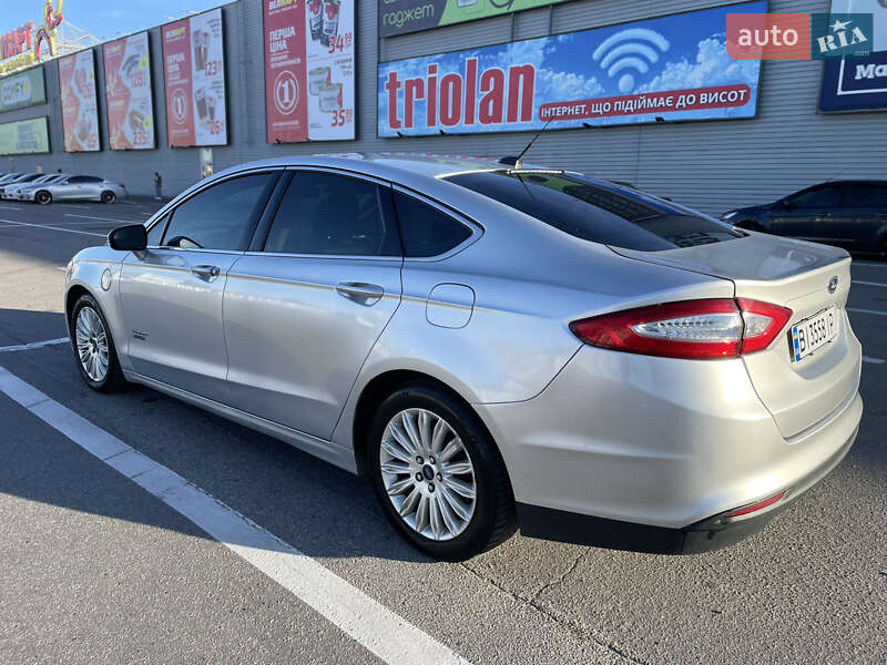 Седан Ford Fusion 2014 в Полтаве