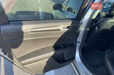 Седан Ford Fusion 2014 в 