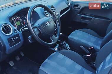 Хетчбек Ford Fusion 2009 в 