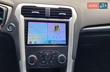 Седан Ford Fusion 2014 в 