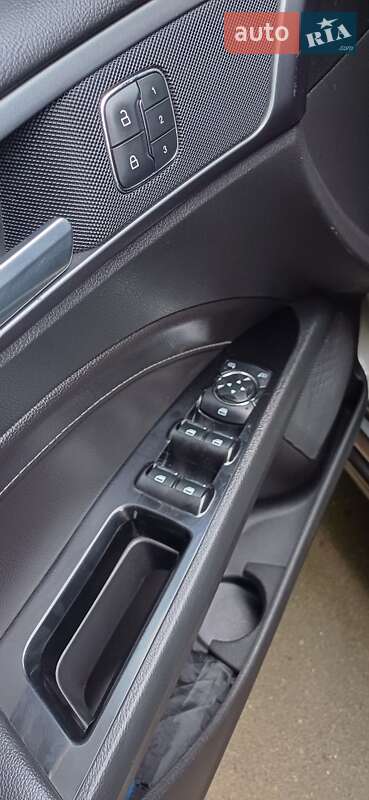 Седан Ford Fusion 2013 в Хмельницком фото 10 Седан Ford Fusion 2013 в Хмельницком