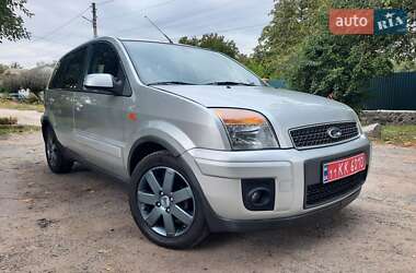 Хэтчбек Ford Fusion 2006 в 
