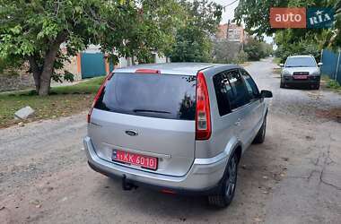 Хэтчбек Ford Fusion 2006 в 