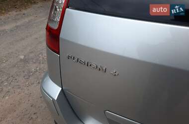 Хэтчбек Ford Fusion 2006 в 