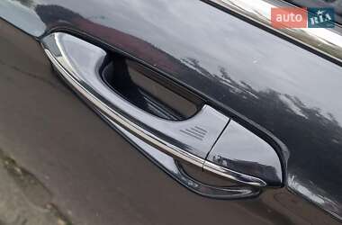 Седан Ford Fusion 2013 в 