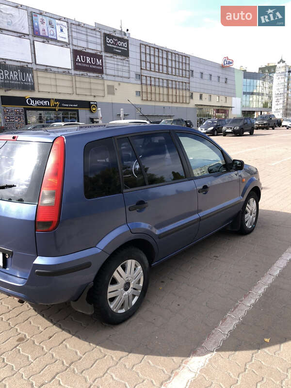 Хетчбек Ford Fusion 2005 в Сумах