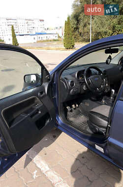 Хетчбек Ford Fusion 2005 в 