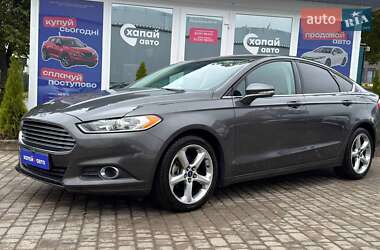 Седан Ford Fusion 2016 в Львові
