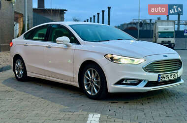 Седан Ford Fusion 2016 в 