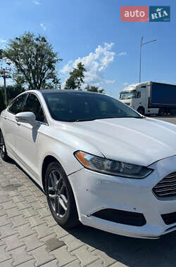 Седан Ford Fusion 2013 в 