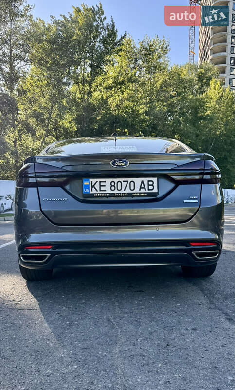 Седан Ford Fusion 2016 в Дніпрі