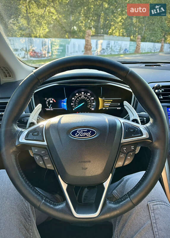 Седан Ford Fusion 2016 в Дніпрі