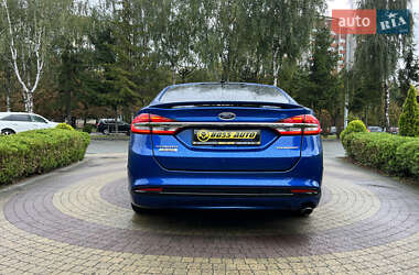 Седан Ford Fusion 2016 в 