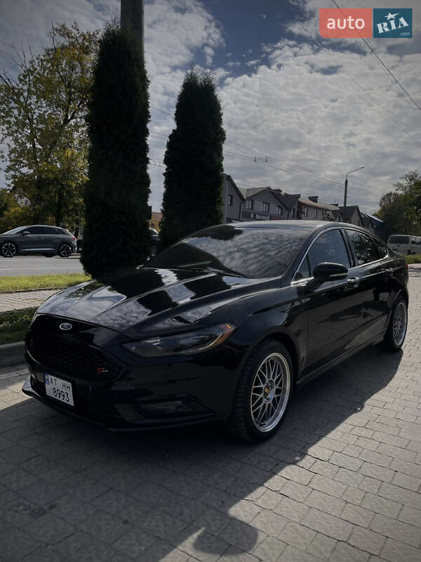 Седан Ford Fusion 2016 в Ивано-Франковске