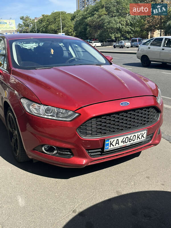 Ford Fusion 2016