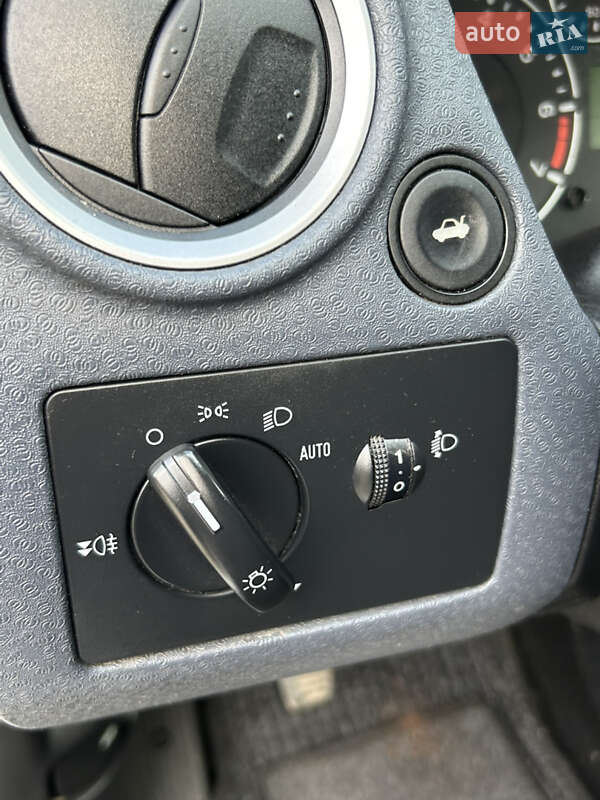 Хетчбек Ford Fusion 2008 в Прилуках фото 19 Хетчбек Ford Fusion 2008 в Прилуках